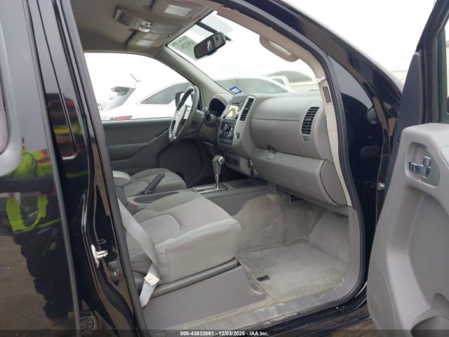 Nissan Frontier Sv Image 11