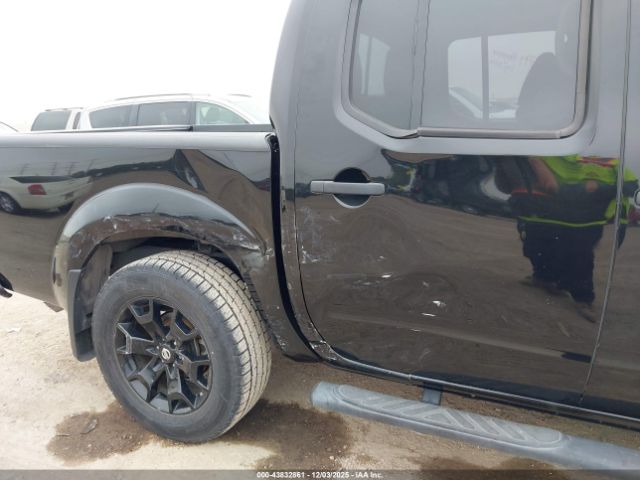 Nissan Frontier Sv Image 9