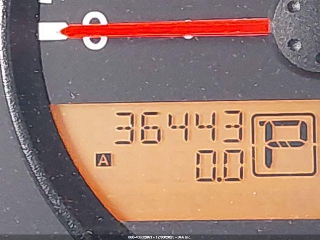 Nissan Frontier Sv Image 2