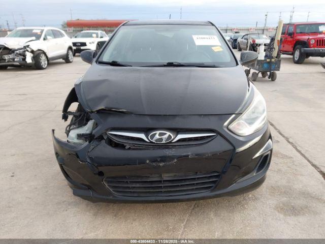 Hyundai ACCENT Gs Image 5