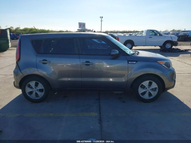 Kia Soul Image 16