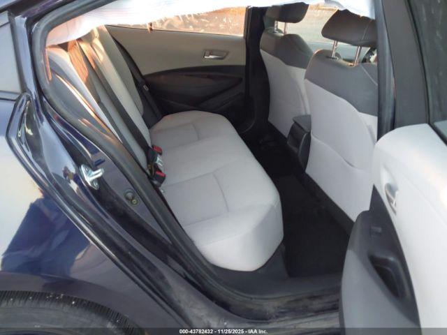 Toyota Corolla Le Image 12