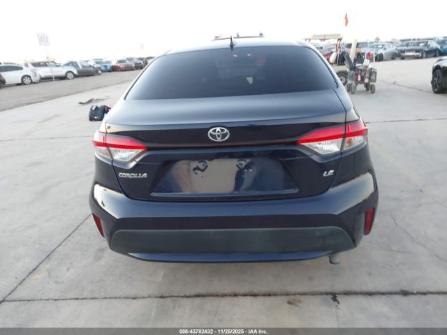 Toyota Corolla Le Image 13