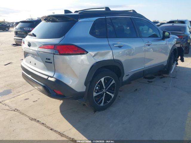 Toyota Corolla Xse Image 15