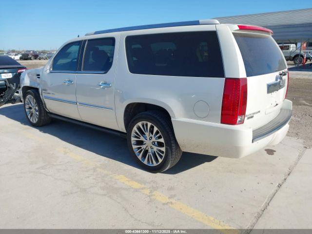 Cadillac Escalade Premium Image 3