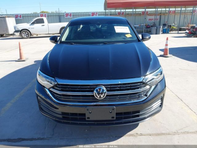 Volkswagen Jetta 1.5t Se Image 13