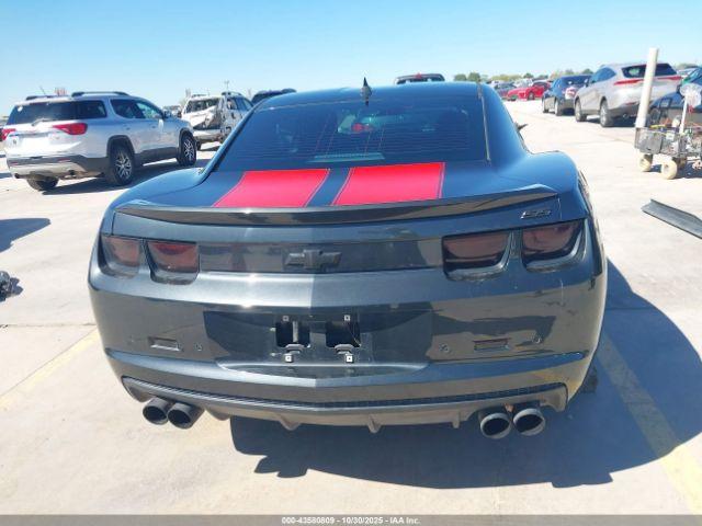 Chevrolet Camaro 2ss Image 10