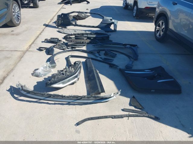 Audi e-tron Premium Plus Image 12