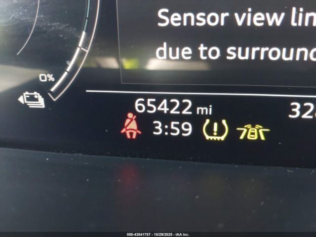 Audi e-tron Premium Plus Image 6