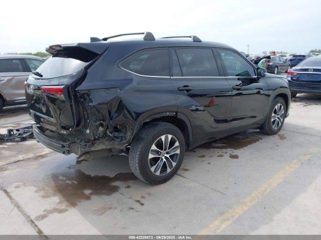 Toyota Highlander Xle Image 2
