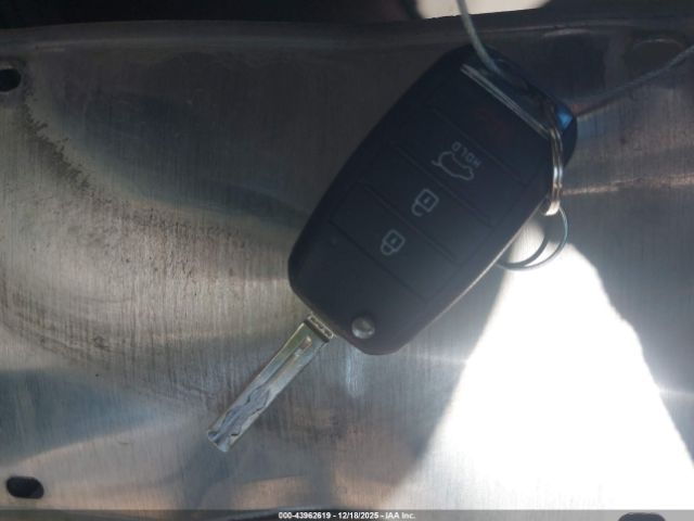 Kia Sedona Lx Image 13