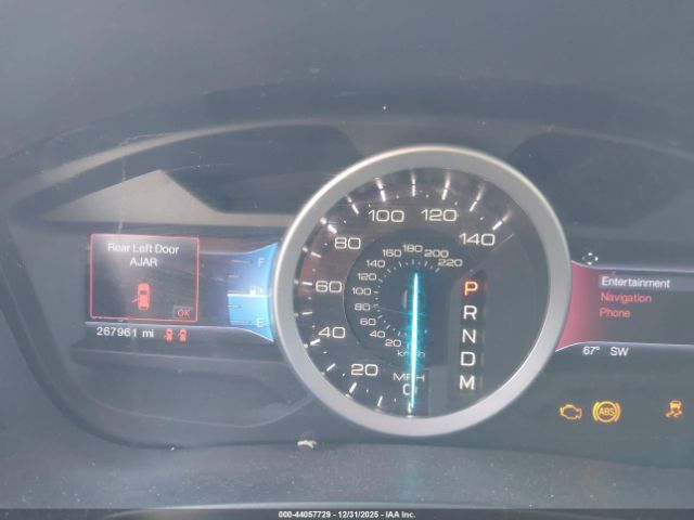 Ford Explorer Xlt Image 2