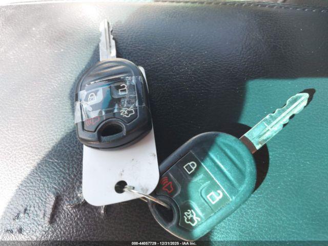 Ford Explorer Xlt Image 7