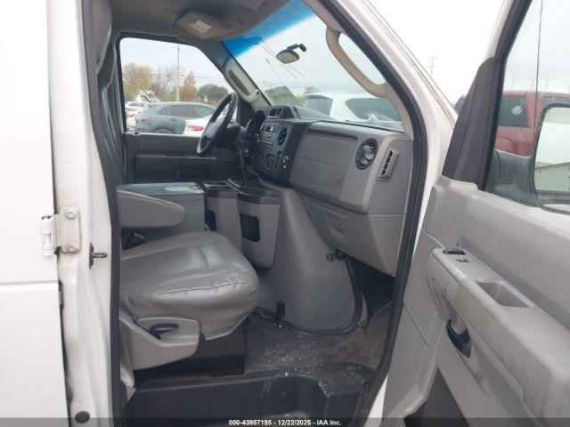 Ford E-350 Xl Image 4