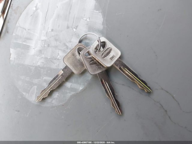 Ford E-350 Xl Image 2