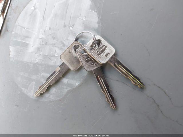 Ford E-350 Xl Image 2