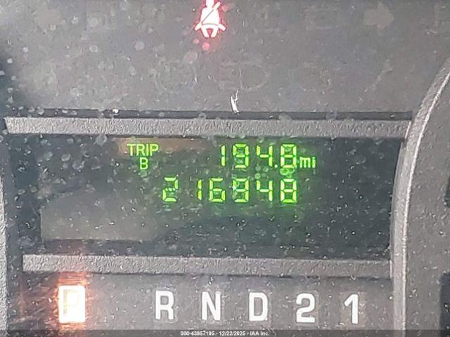 Ford E-350 Xl Image 6