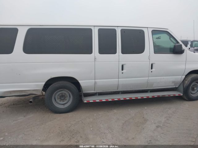 Ford E-350 Xl Image 8