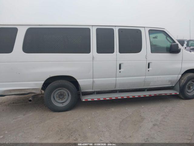 Ford E-350 Xl Image 8