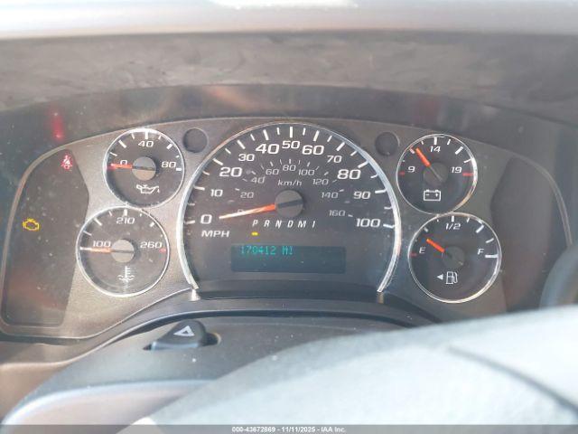 Chevrolet Express 4500 Image 3