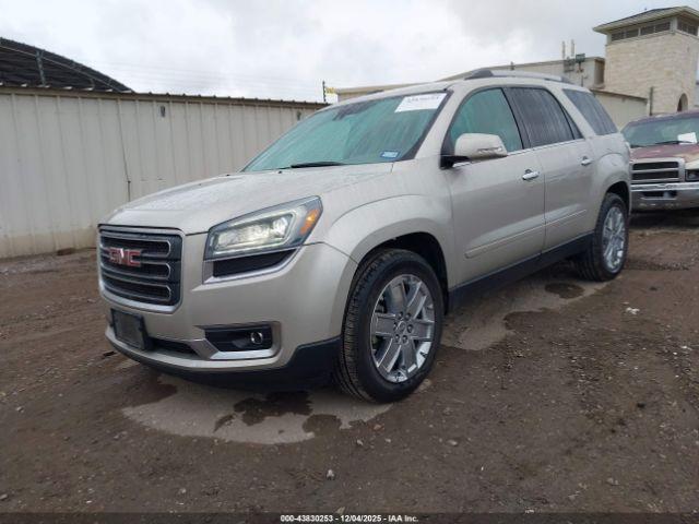 GMC Acadia Image 3