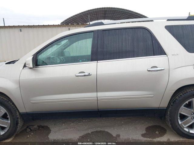 GMC Acadia Image 15