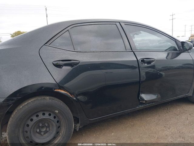 Toyota Corolla Le Image 4