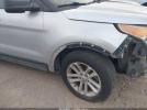Ford Explorer Image 13