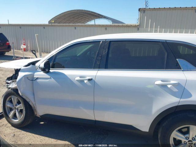 Kia Sorento Lx Image 11