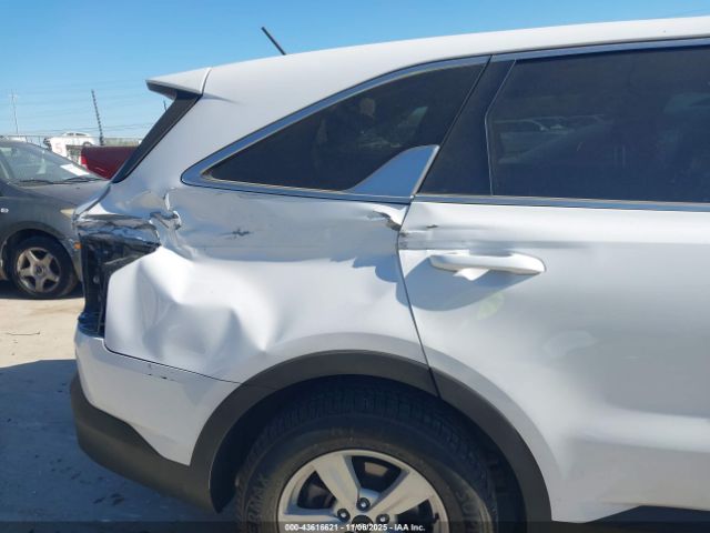 Kia Sorento Lx Image 12