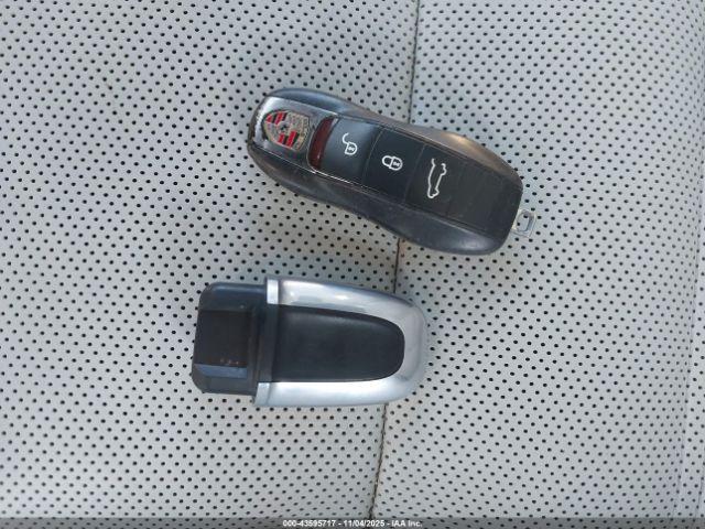 Porsche Macan Image 11