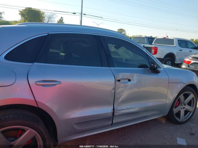 Porsche Macan Image 14