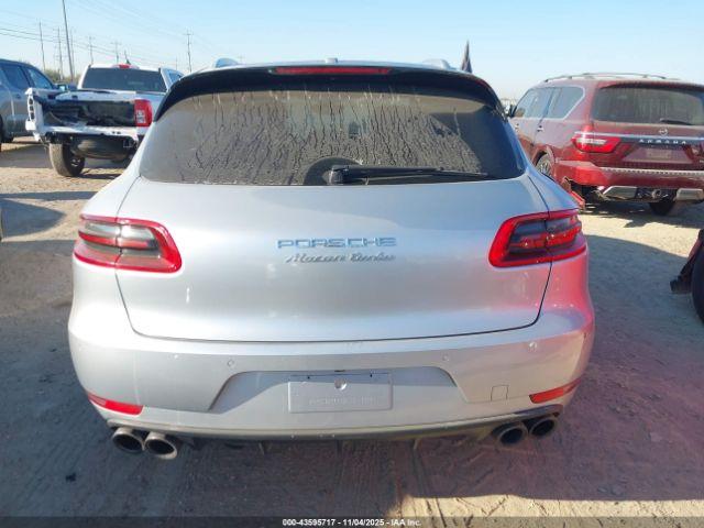 Porsche Macan Image 16