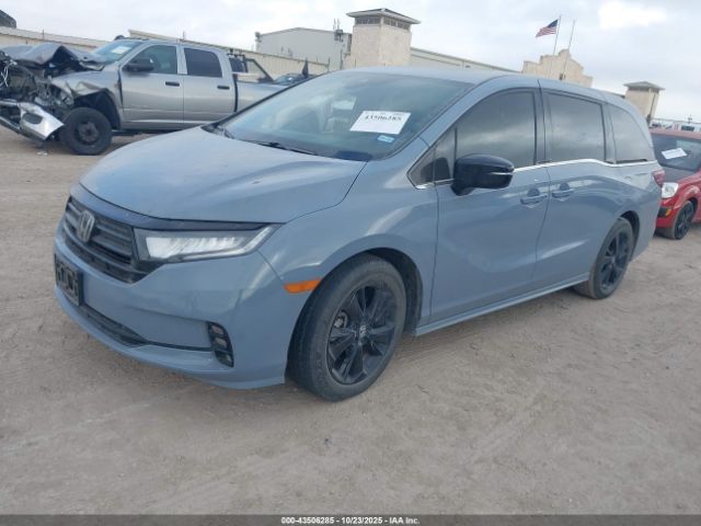 Honda Odyssey Sport Image 11