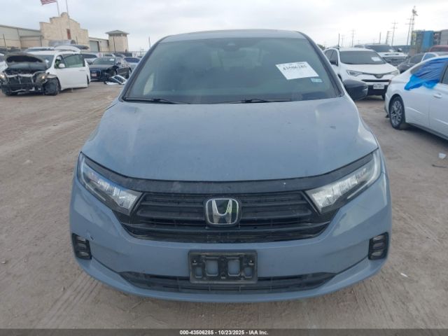 Honda Odyssey Sport Image 15
