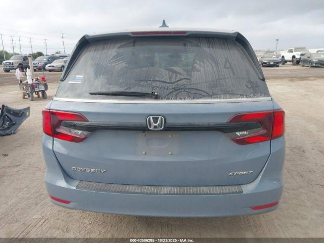 Honda Odyssey Sport Image 17