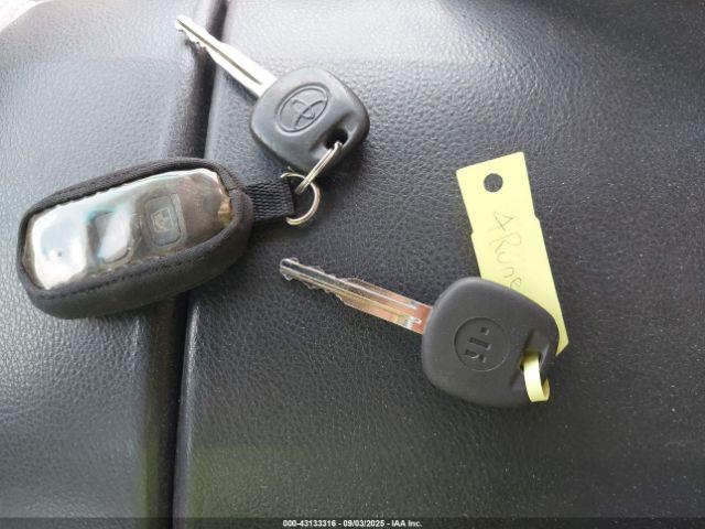 Toyota 4Runner Sr5 V6 Image 14