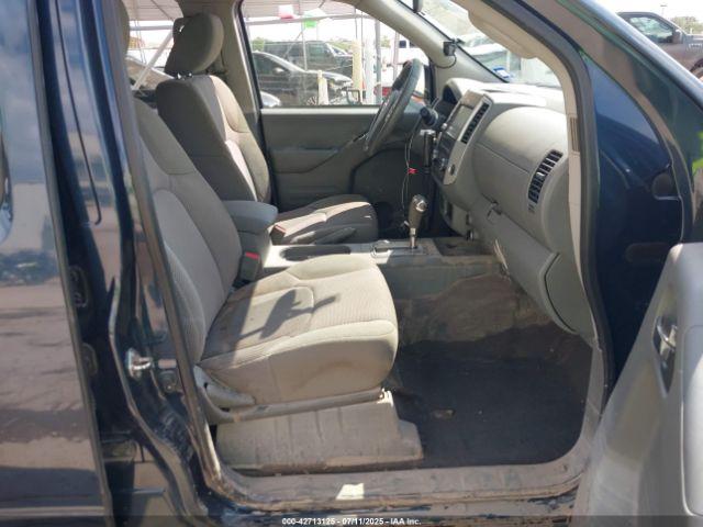 Nissan Frontier Sv Image 8