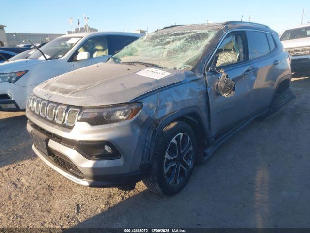 Jeep Compass Limited 4x4 Image 13