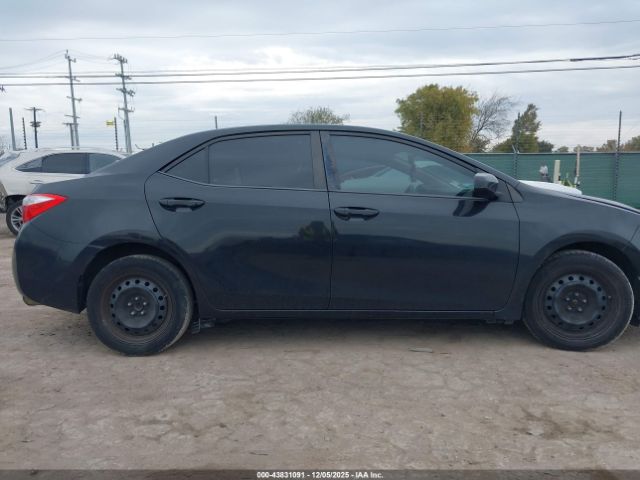 Toyota Corolla Le Image 9