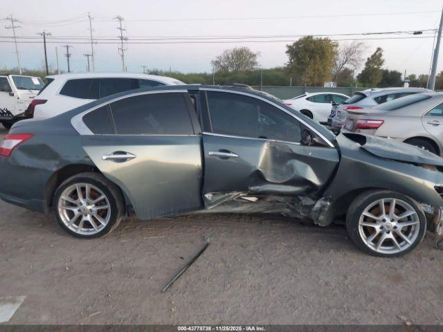 Nissan Maxima 3.5 Sv Image 13