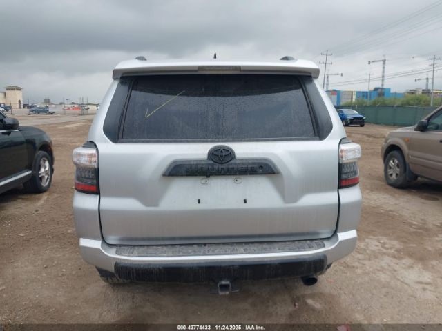 Toyota 4Runner Trd Off Road Premium Image 3