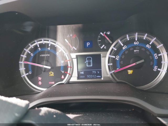 Toyota 4Runner Trd Off Road Premium Image 13