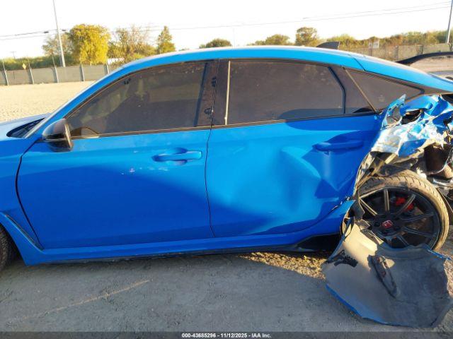 Honda Civic Touring Image 14