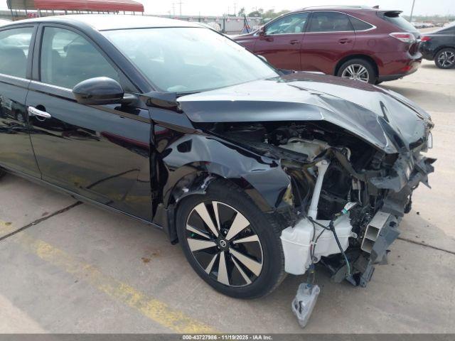 Nissan Altima Sv Fwd Image 15