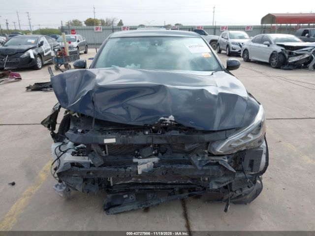 Nissan Altima Sv Fwd Image 13