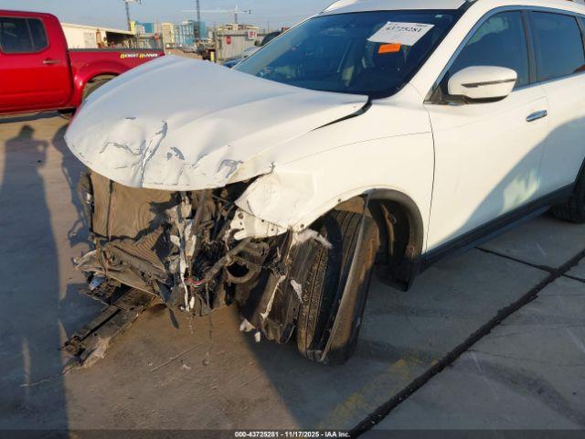 Nissan Rogue S Image 13