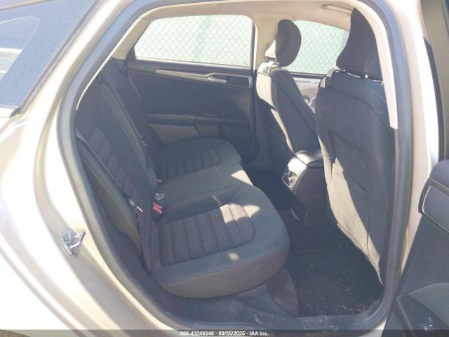 Ford Fusion Se Image 9