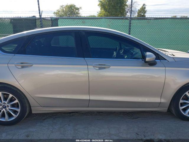 Ford Fusion Se Image 6