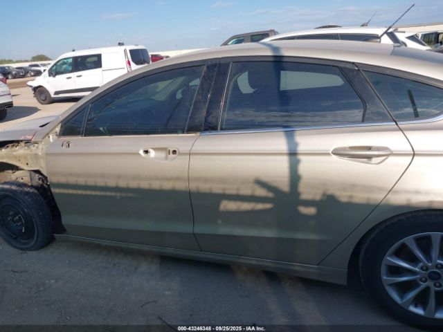 Ford Fusion Se Image 16